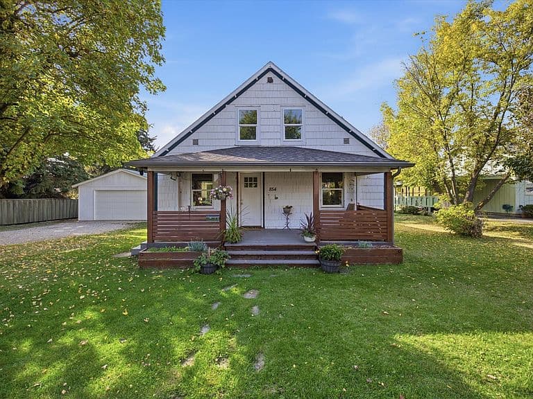 854 5th Ave photo 5