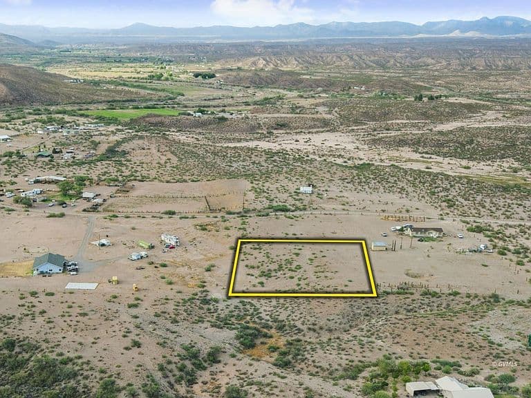 Sweetwater Rd photo 1
