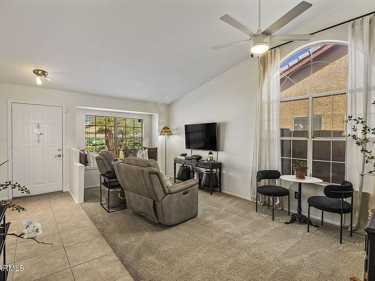 4539 E St John Road photo 3
