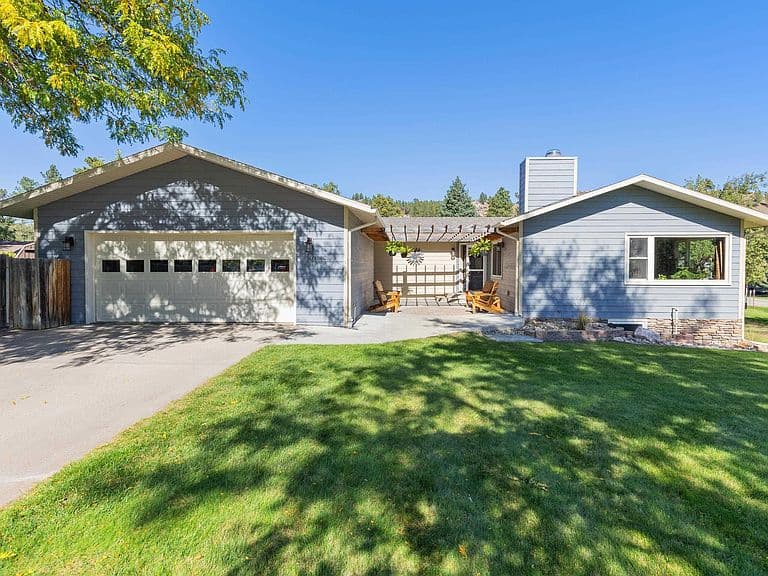 6192 Blake Rd photo 1
