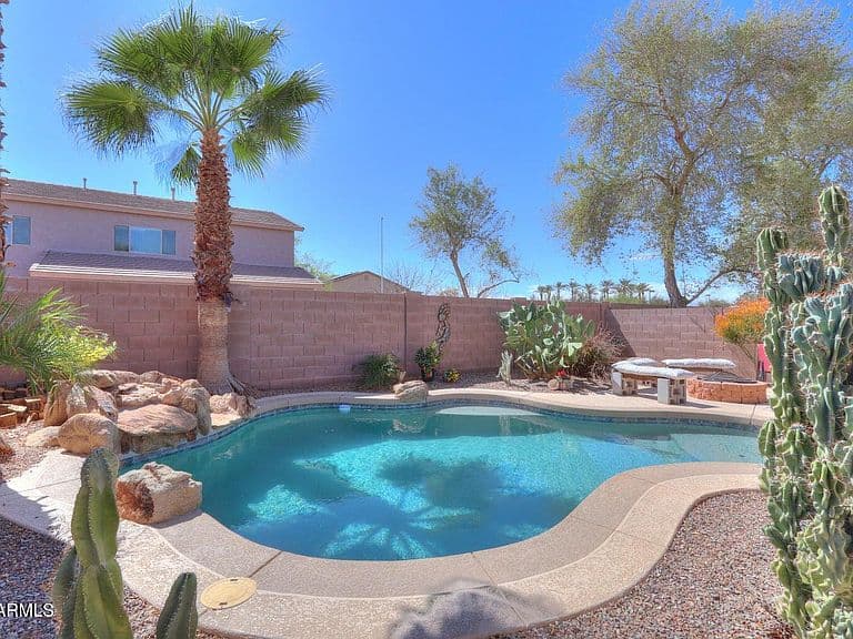 44161 W VENTURE Lane photo 1