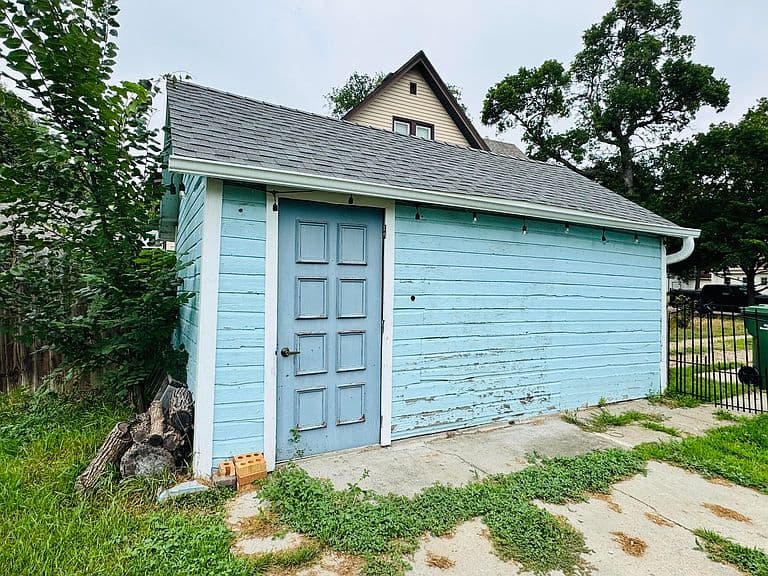 815 2nd St photo 5