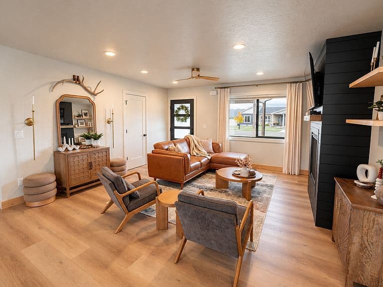 1344 Morning Eagle Dr photo 5