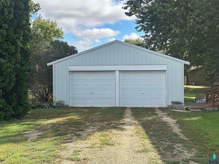 206 N Vermillion St photo 4