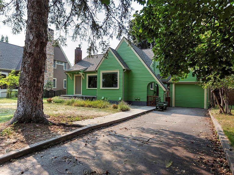 313 Woodworth Ave photo 2