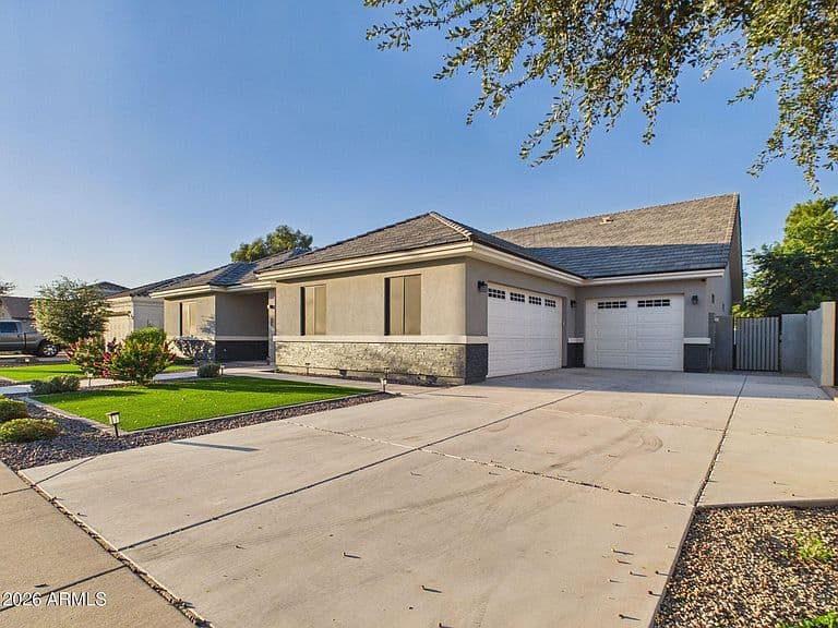 20452 E APPALOOSA Drive photo 3