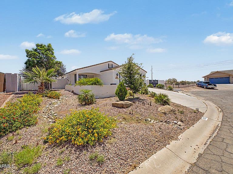 16013 S CORAL Road photo 2
