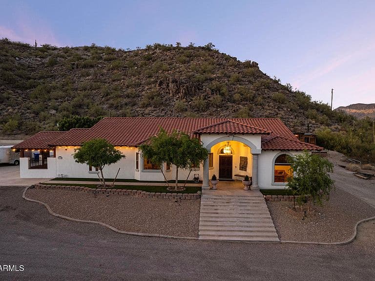 1500 N CRISMON Road photo 1