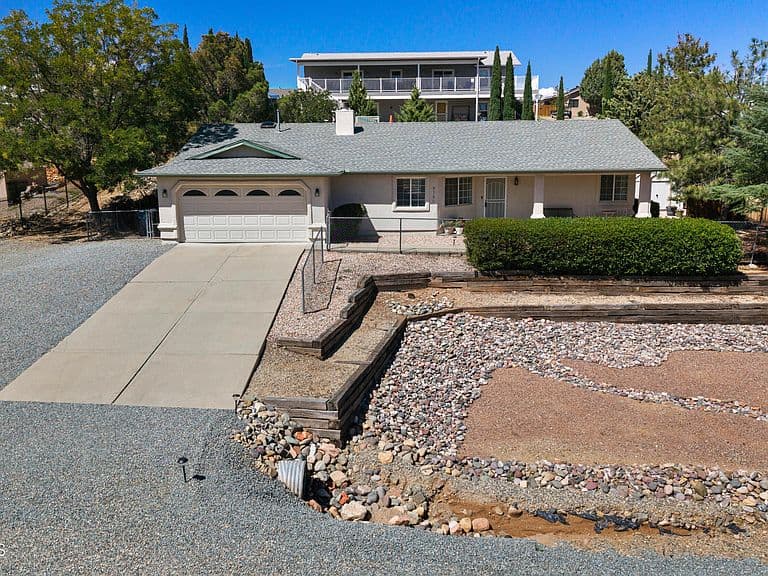 9160 E Swift Trail Dr photo 1