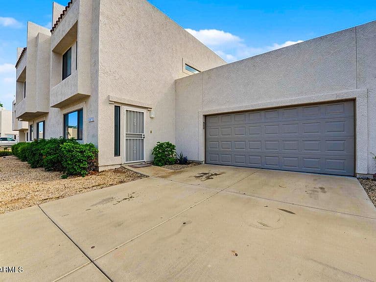 2573 W MONTE CRISTO Avenue photo 5