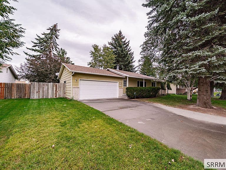 2022 Westbrook St photo 5