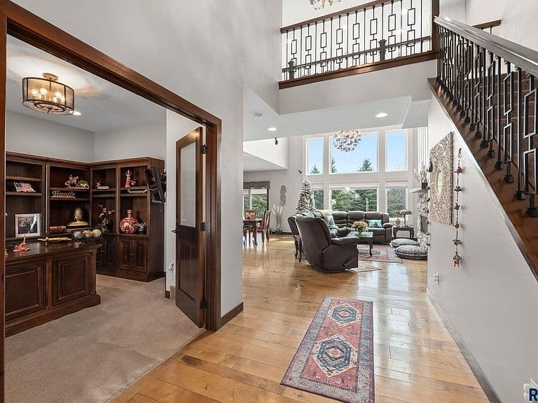 2201 W Sleigh Creek Trl photo 3