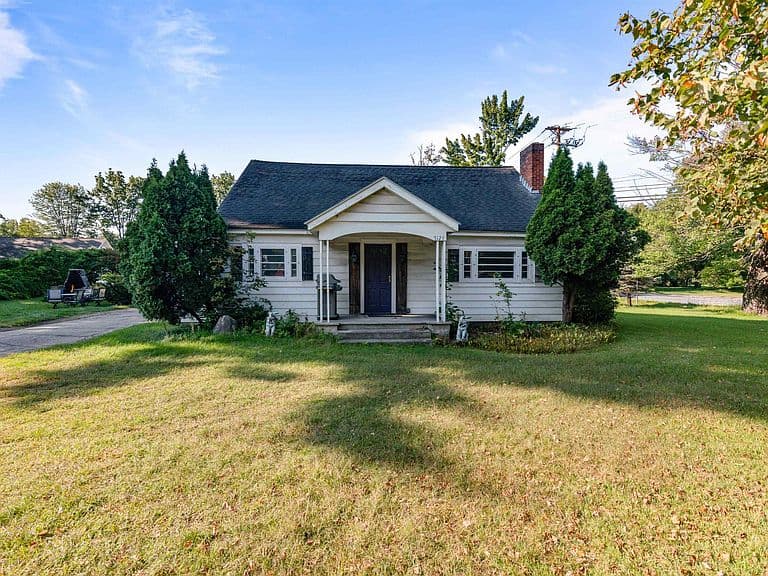 5124 Williston Road photo 1