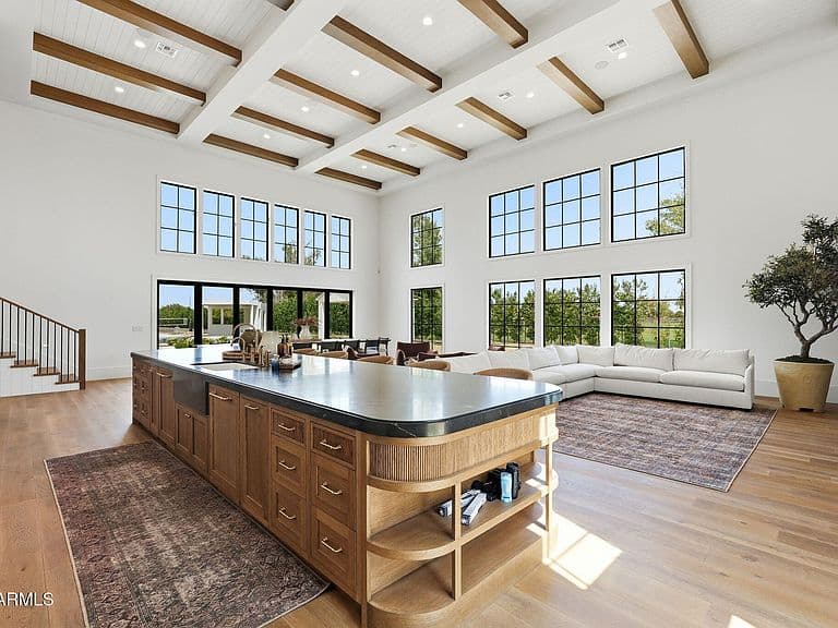 19601 E OCOTILLO Road photo 4