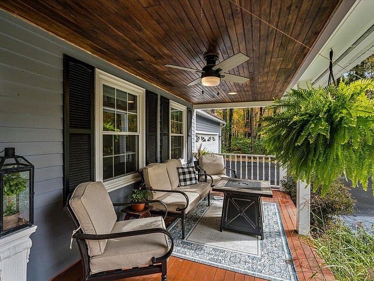 18 Irving Drive photo 4