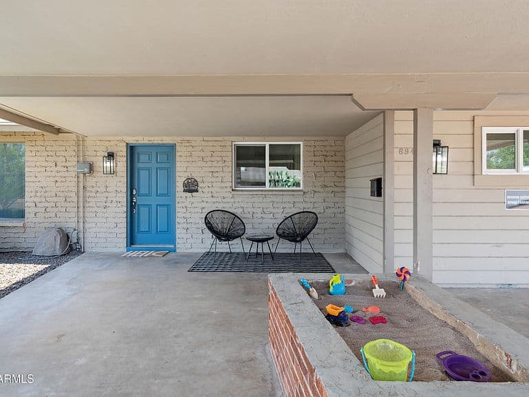 6943 E Granada Road photo 2