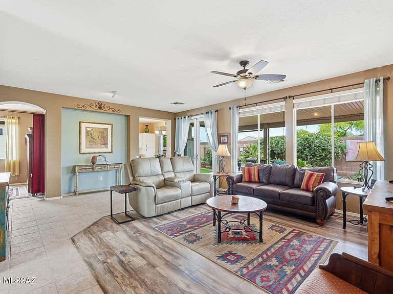 9314 N Desert Mist Ln photo 2