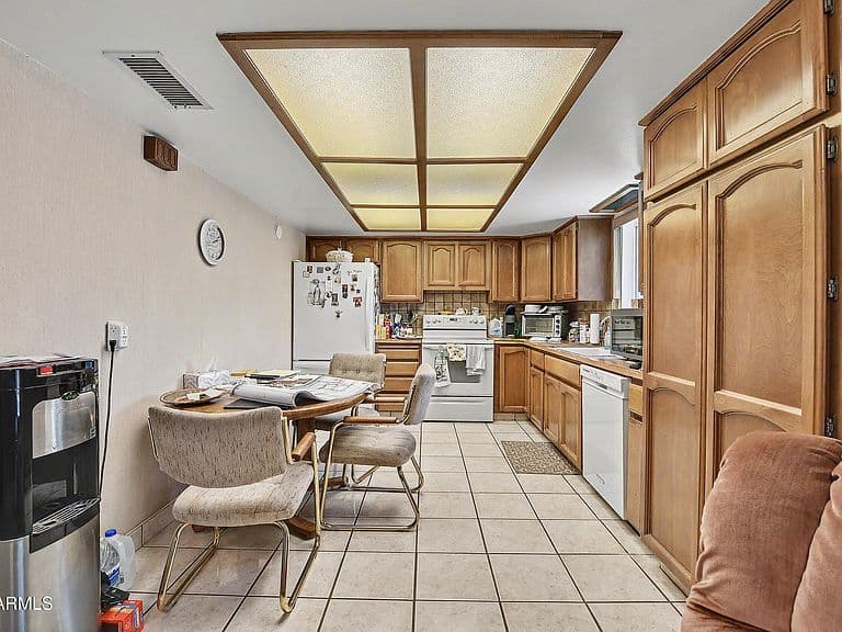 2210 N 74TH Street photo 5