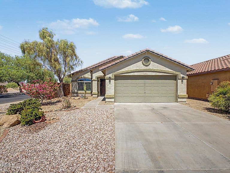 25874 W WHYMAN Street photo 1