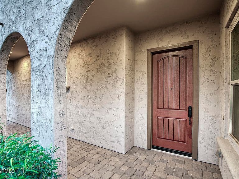 4542 E VISTA BONITA Drive photo 4