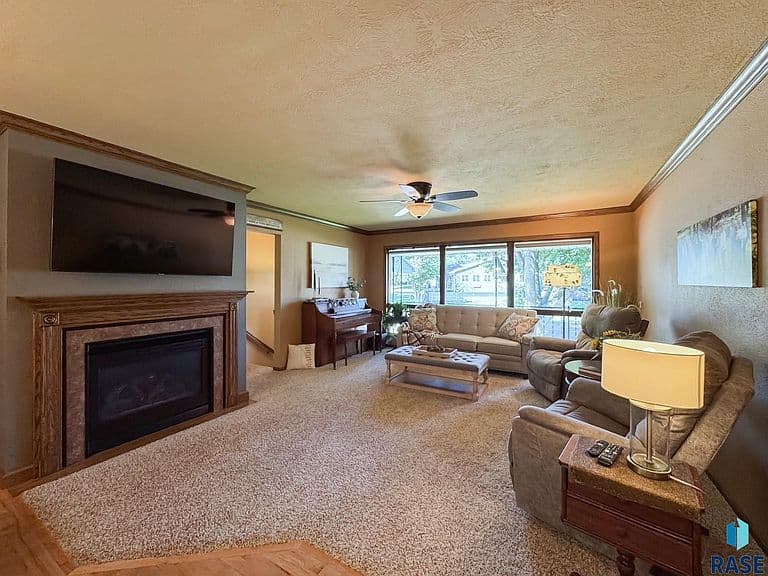 4905 E Cynthia Dr photo 5