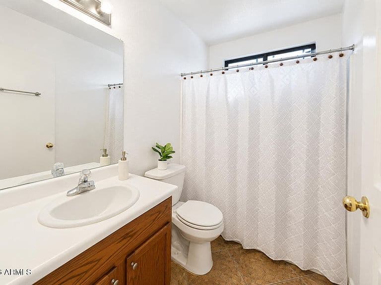 8511 W COLLEGE Drive photo 4
