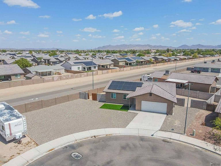 3605 S Isabel Dr photo 2