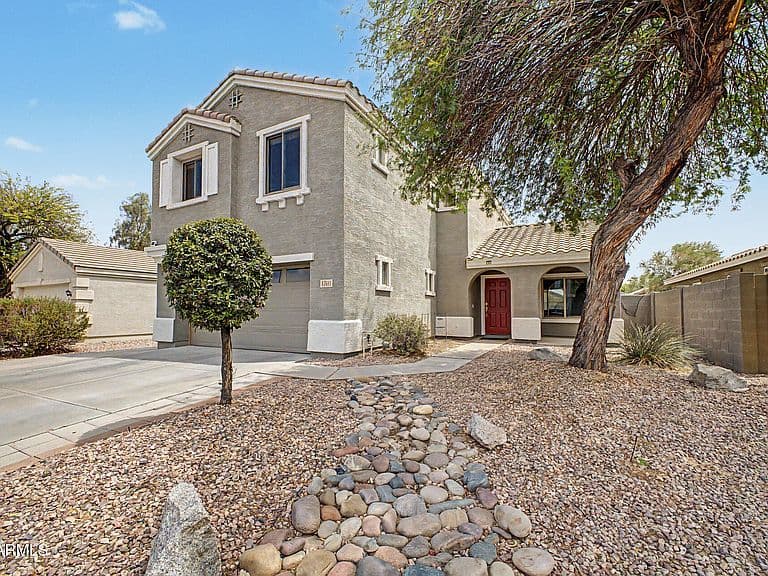 17611 W CALAVAR Road photo 5