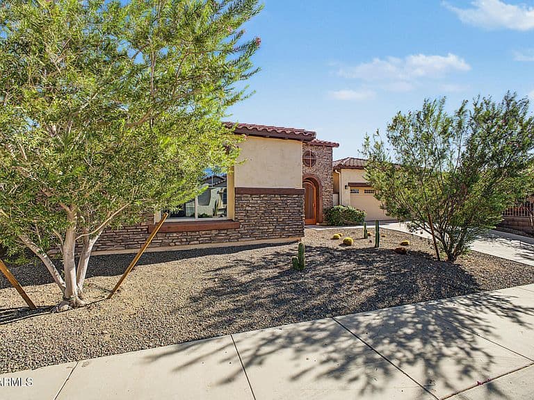 17529 W COTTONWOOD Lane photo 1
