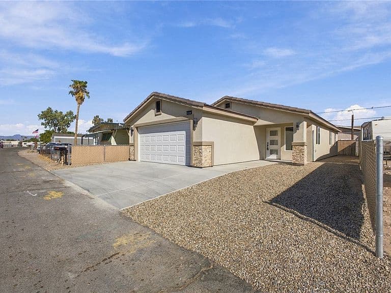 2116 Del Rey Drive photo 4