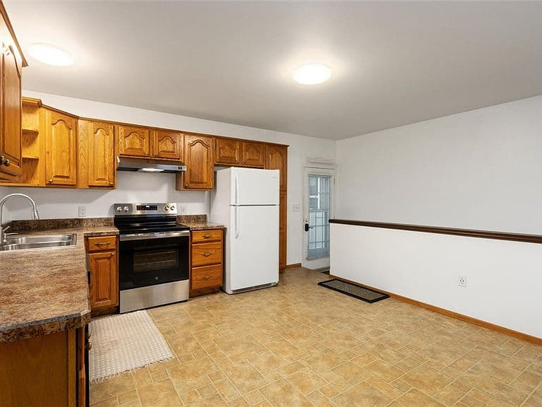 3390 Canyon Dr Unit D16 photo 5