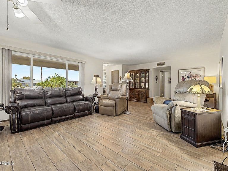 18007 N CONQUISTADOR Drive photo 2