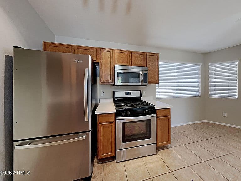 16243 W JEFFERSON Street photo 4