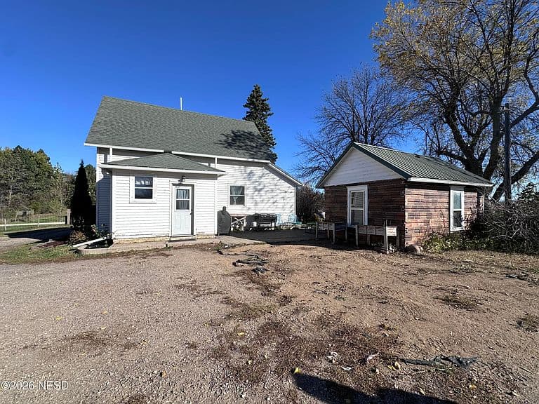 413 E Johnson Ave photo 4