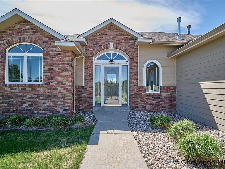 10423 Beartooth Dr photo 2