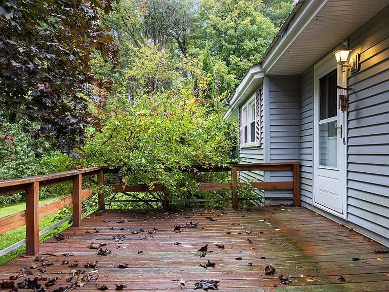 9042 Williston Road photo 4