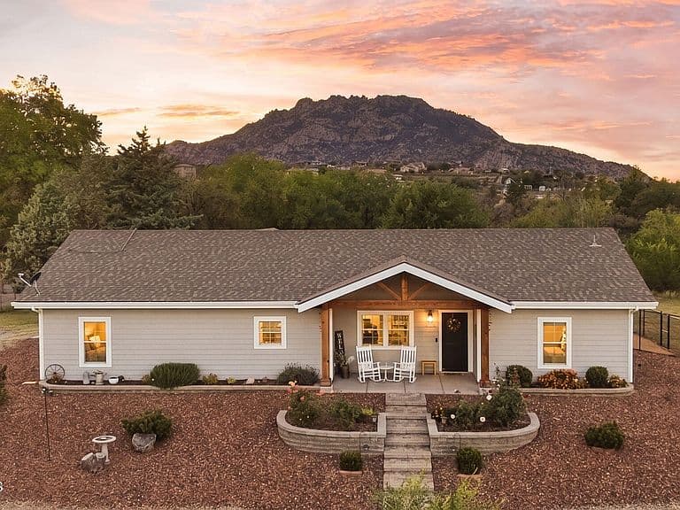 2110 W Peregrine Way photo 2