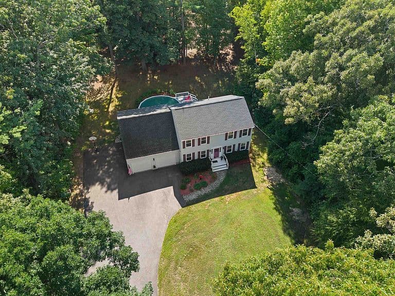 70 South Bow Road photo 3