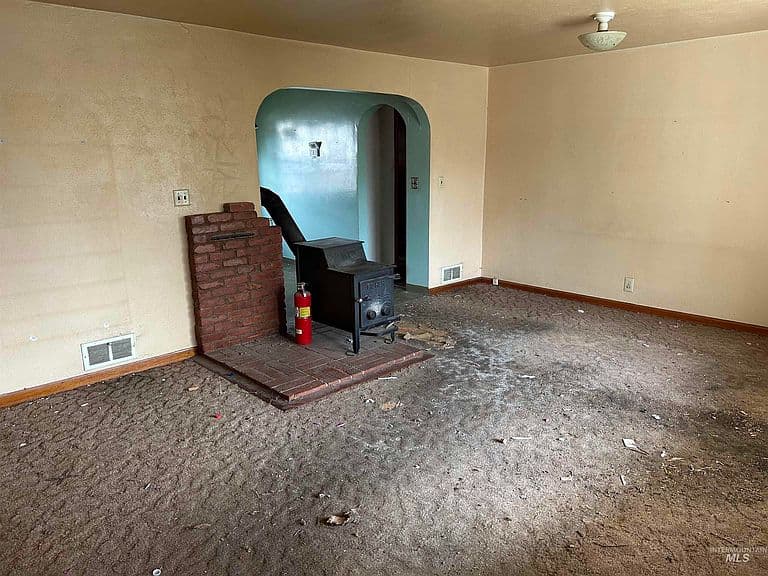 522 W Broadway Ave photo 3