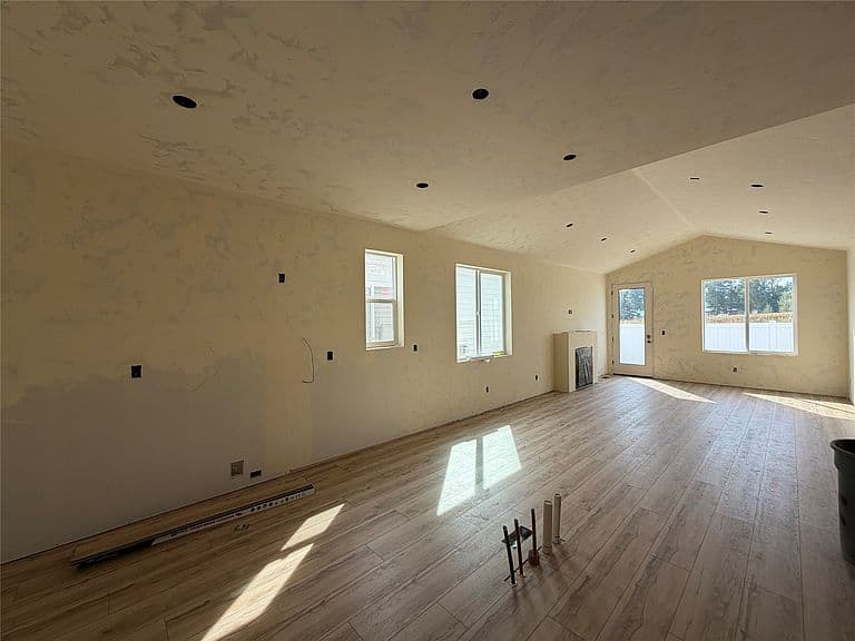228 Northridge Way photo 2