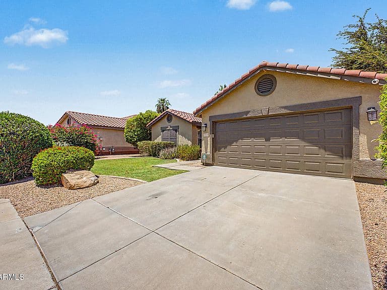11412 E QUICKSILVER Avenue photo 2