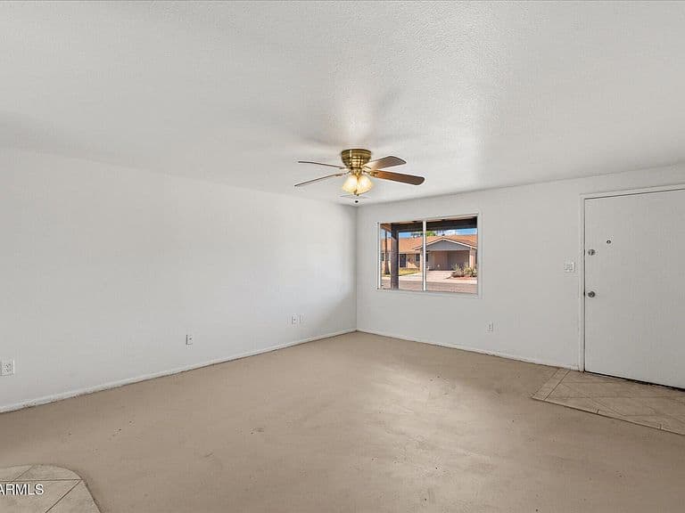 3701 E Emile Zola Avenue photo 5
