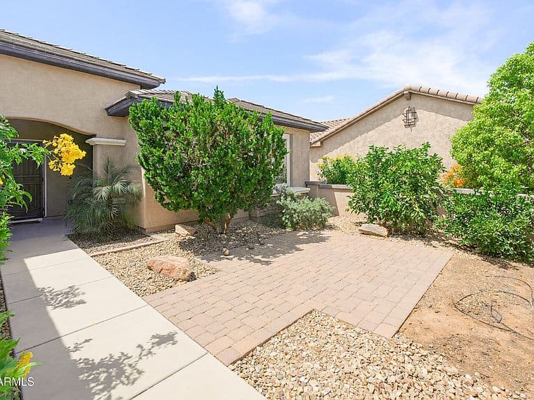 27021 W TONTO Lane photo 5