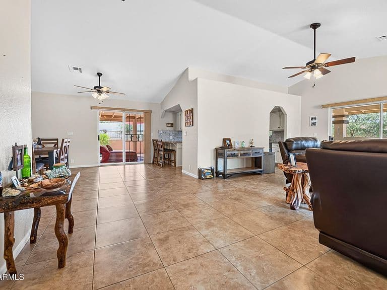 502 N SIERRA VISTA Drive photo 4