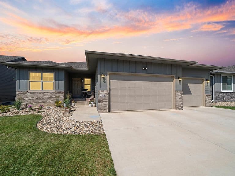 3616 E Sage Grass St photo 1