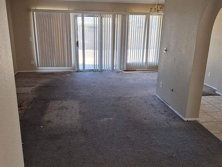 8225 W CORRINE Drive photo 2