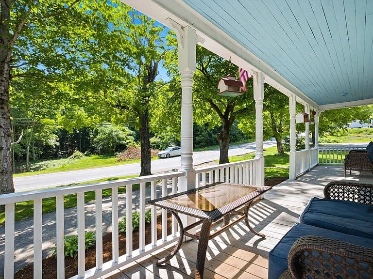 131 Clinton Road photo 5