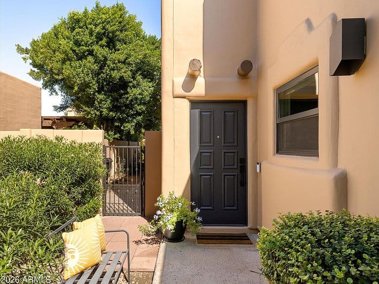 7808 E SAN MIGUEL Avenue photo 4