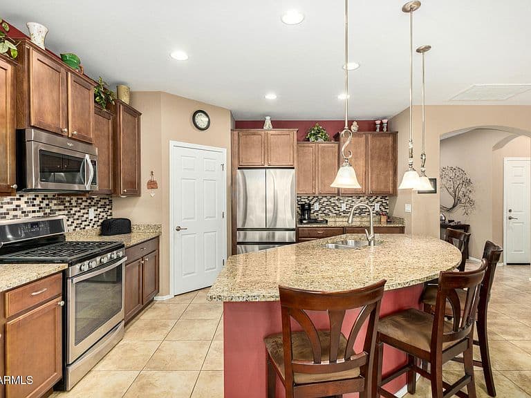 7130 W MERRIWEATHER Way photo 1