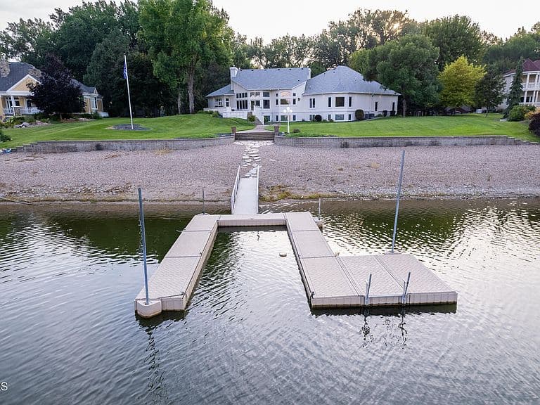 2101 Harbor Dr photo 4